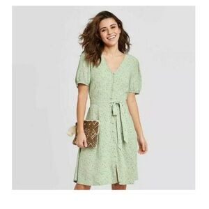 Granola girl green floral button up dress that ties‎ at waist women’s xs